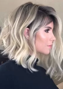 Wavy Lob with Cool-Toned Balayage