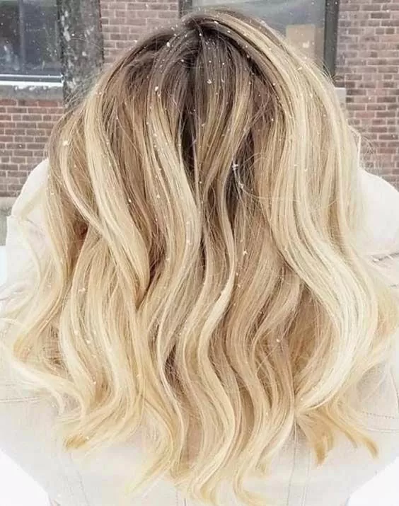Rooted in Beige Blonde