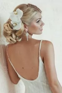 white hibiscus bride