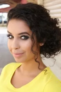 curly side messy bun